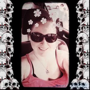 Meet your Posher, Caitlin